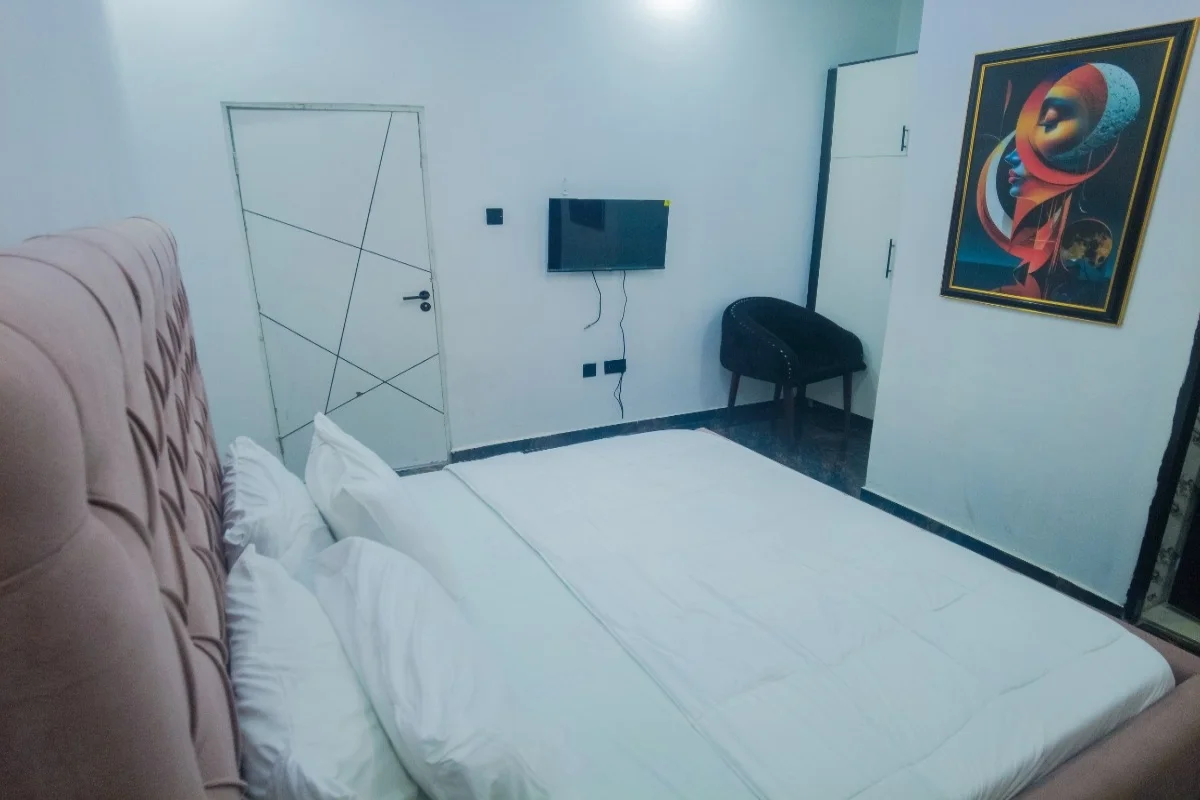 Tindarl Kumba 2 bedrooms