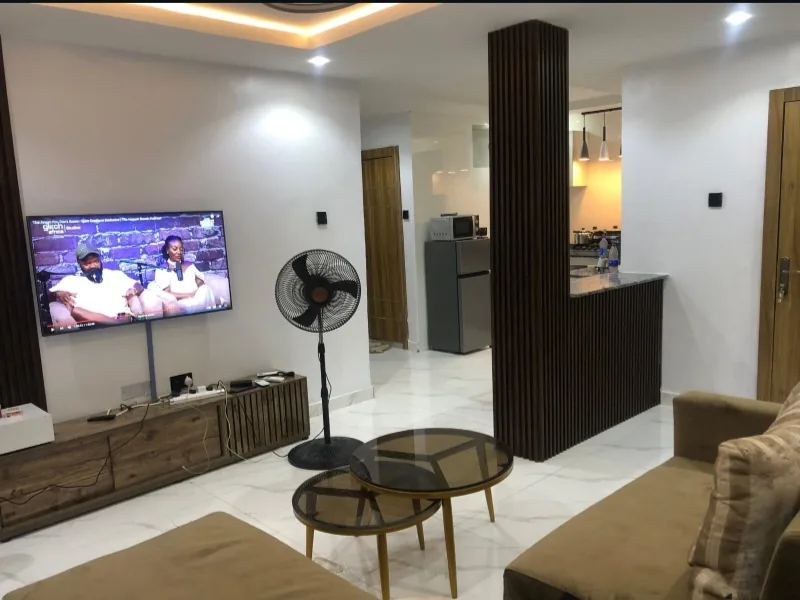 Crestville Luxe 2 Bedrooms